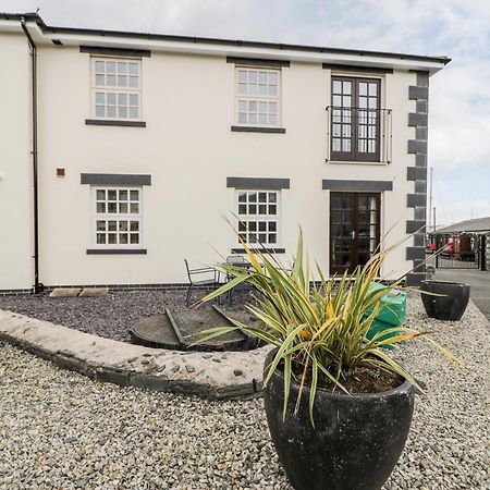 Whistle Stop Apartment Porthmadog Exterior photo