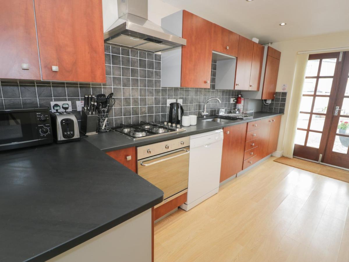 Whistle Stop Apartment Porthmadog Exterior photo